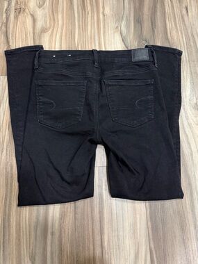 American Eagle Outfitters Black High-Rise Stretch Jeans